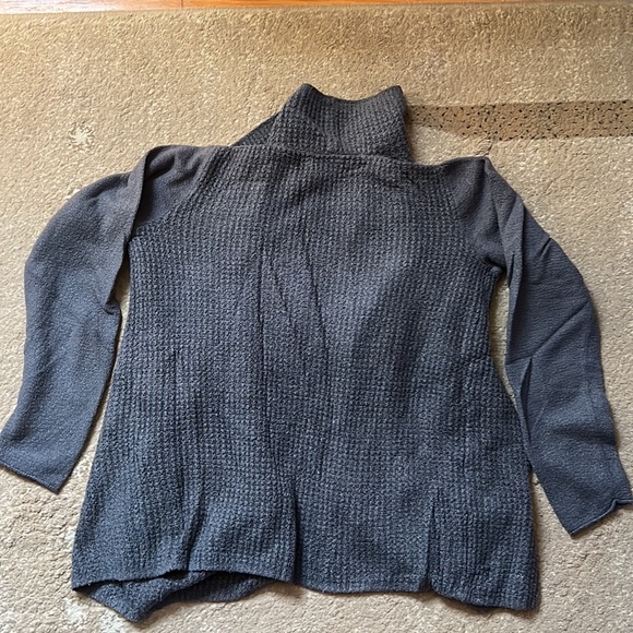 Beautiful Coastal Cardigan by Barefoot Dreams - Picture 2 of 5